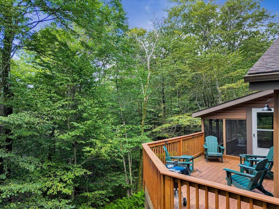 Serene & Fun Family Gem ~ Big Bass Community! Holiday home Gouldsboro